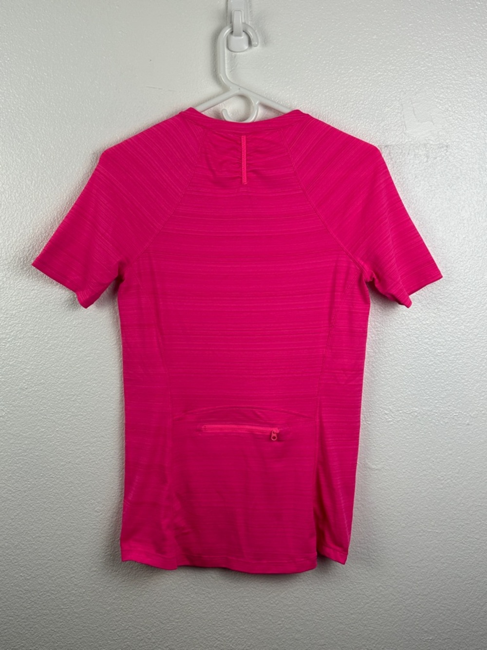 Athleta Bright Pink Short Sleeve Active Top Size Medium - Picture 2 of 8